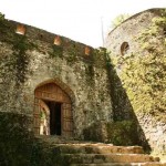 تصاویر حرفه ای و پیشینه تاریخی قلعه رودخان